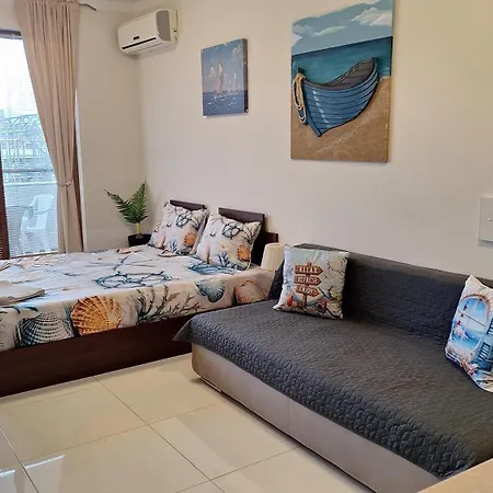 мм комплекс студиа ,,роза,, Apartment