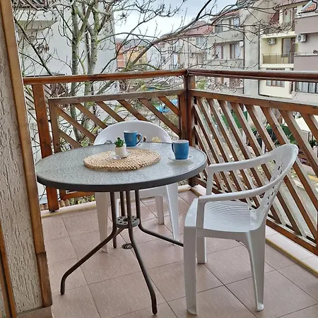 мм комплекс студиа ,,роза,, Apartment *