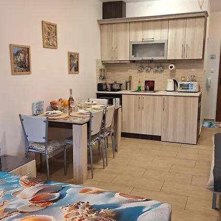 Apartment мм комплекс студиа ,,роза,,